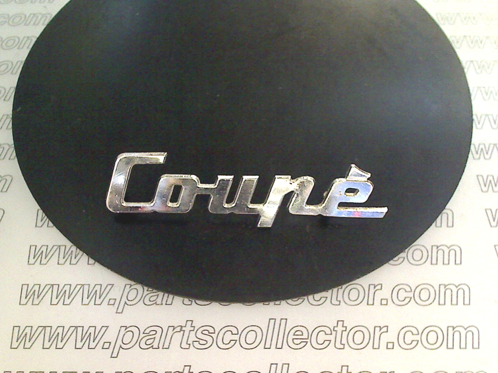 COUPE EMBLEM